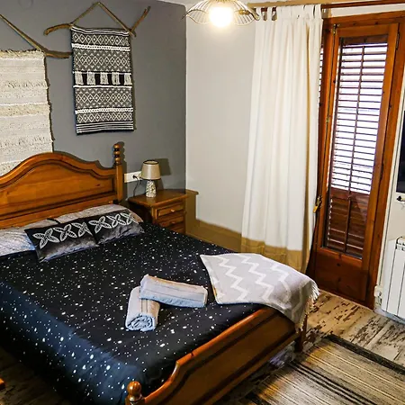 Holiday home L'amagatall De Talarn, Casa Per A Compartir *